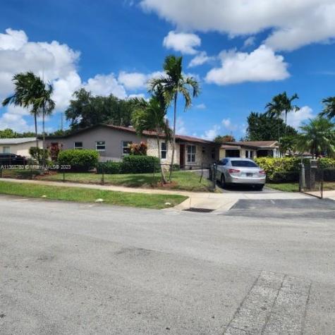 3521 NW 17th Street Lauderhill FL 33311