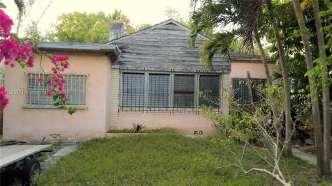 151 NE 42nd Street Miami FL 33137