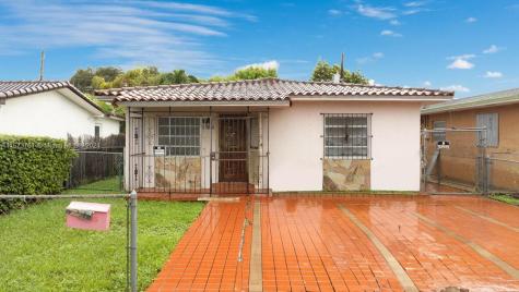 10485 SW 26th Terrace Miami FL 33165