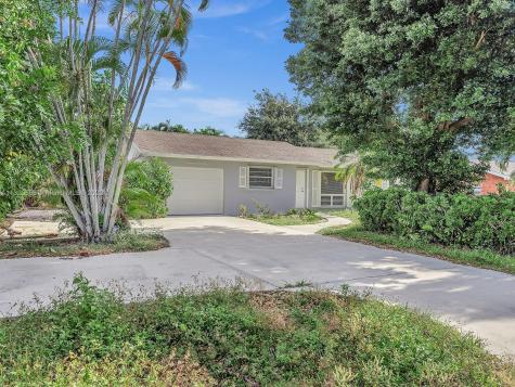 4623 Barrett Street Delray Beach FL 33445