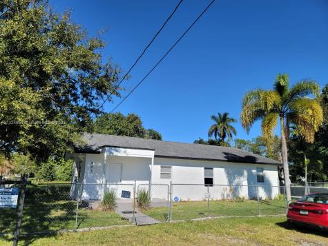 405 NW 5th Avenue Florida City FL 33034