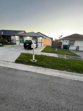 5380 SW 142nd Place Miami FL 33175