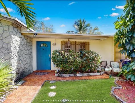 18101 SW 89th Court Palmetto Bay FL 33157