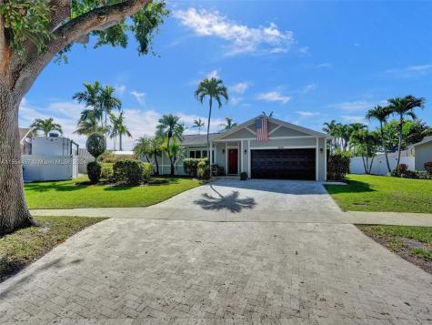 5526 SW 115th Avenue Cooper City FL 33330
