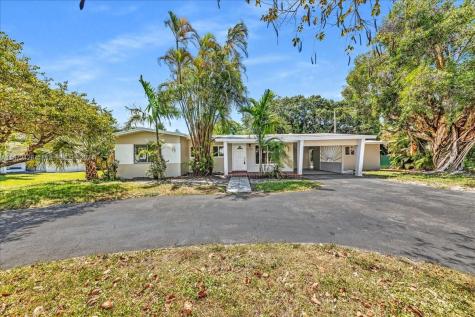 4108 SW 5th Street Plantation FL 33317