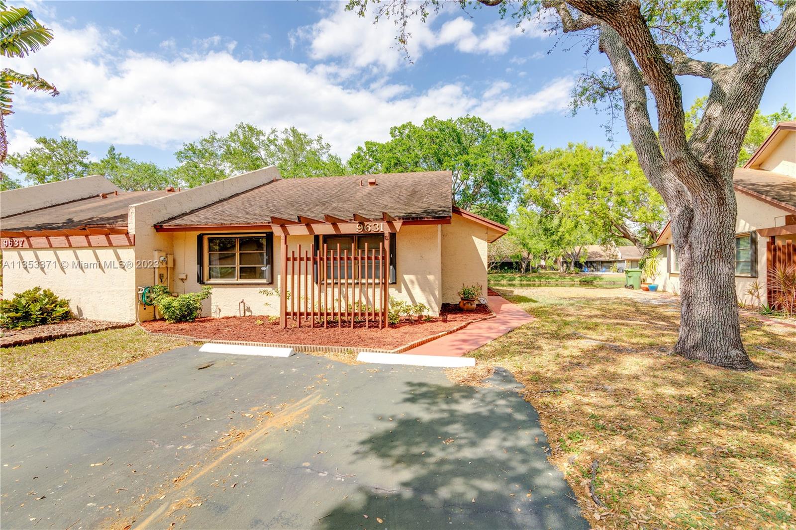 9631 NW 16th Street Pembroke Pines FL 33024