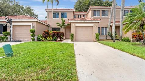 1531 W Harmony Lake Circle Davie FL 33324