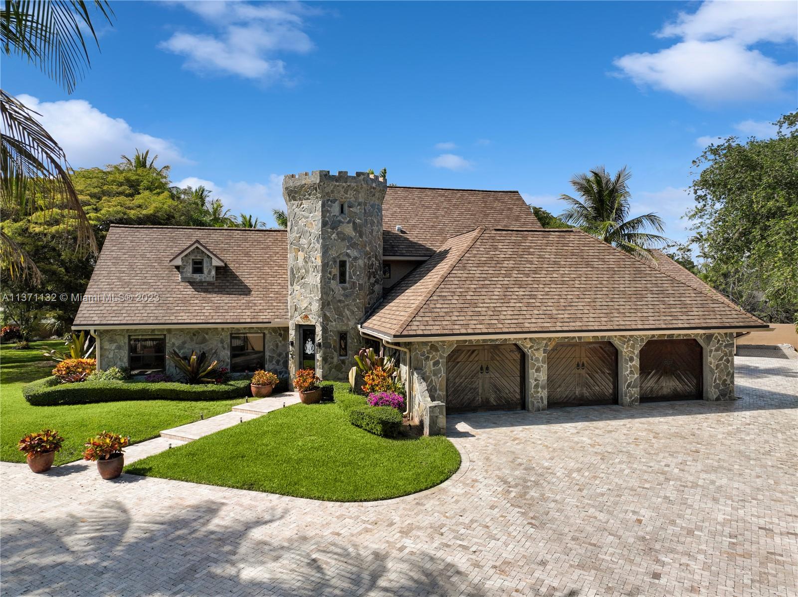 8445 SW 182nd Terrace Palmetto Bay FL 33157