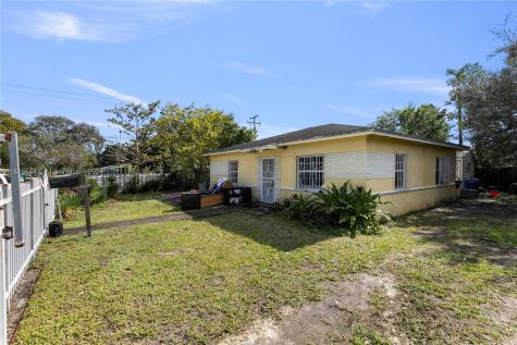 1800 NW 86th Terrace Miami FL 33147