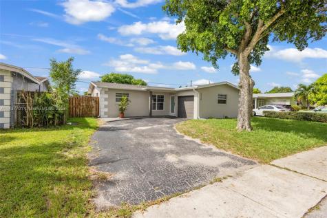 7770 Sunset Strip Sunrise FL 33322