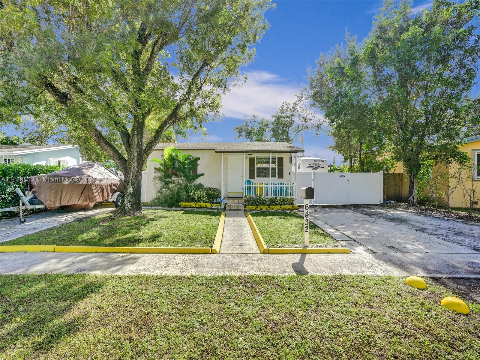 6432 Franklin Street Hollywood FL 33024