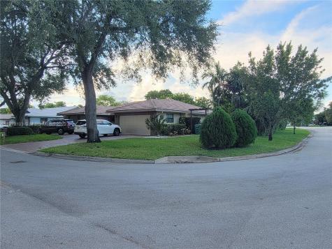 9315 NW 3rd Street Coral Springs FL 33071