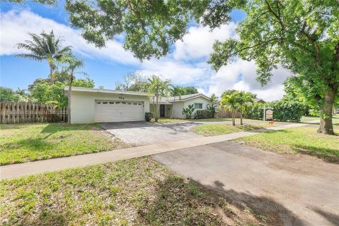 420 SW 54th Avenue Plantation FL 33317