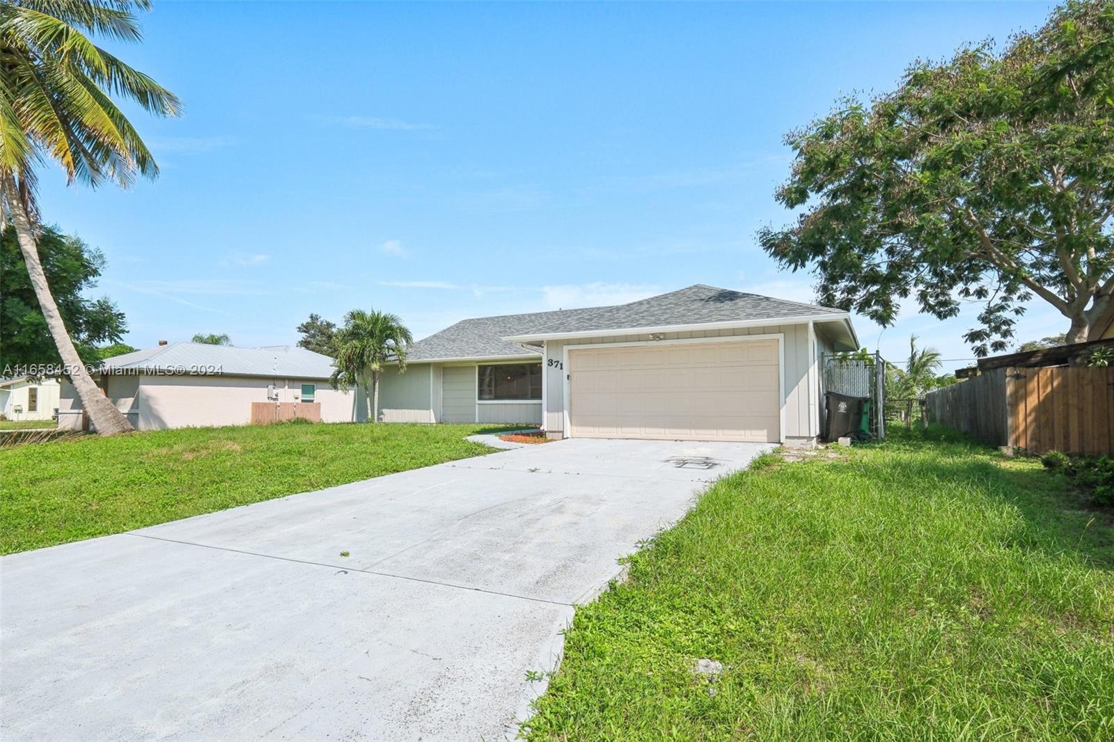 371 SE Fairchild Avenue Port St. Lucie FL 34984