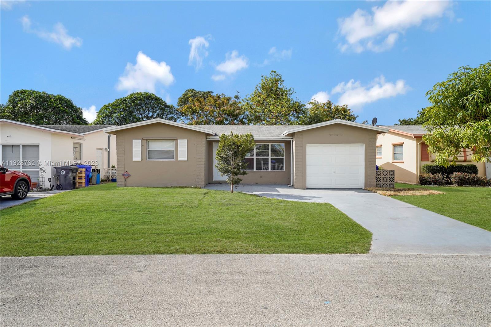 841 SW 63rd Avenue North Lauderdale FL 33068