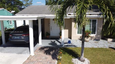 2223 Scott Street Hollywood FL 33020