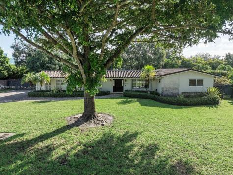 9525 SW 79th Court Miami FL 33156
