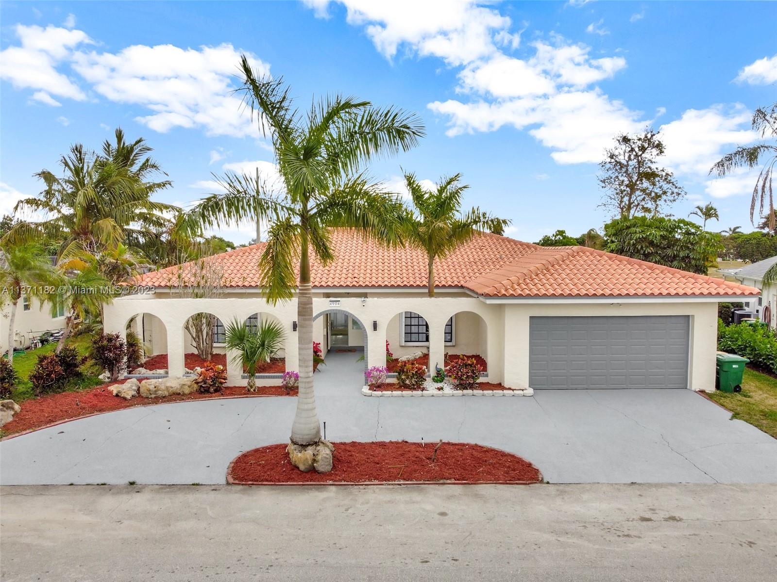 4904 N Travelers Palm Lane Tamarac FL 33319