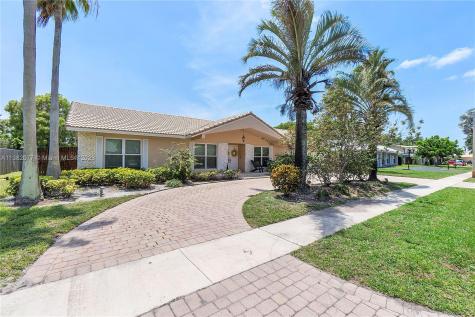 7480 SW 14th Street Plantation FL 33317