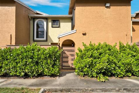 8121 NW 71st Court Tamarac FL 33321