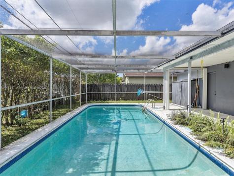 8630 NW 24th Street Sunrise FL 33322
