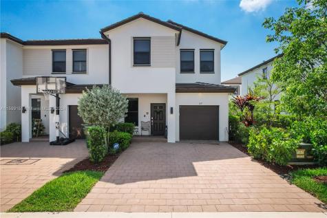 167 SW 185th Way Pembroke Pines FL 33029