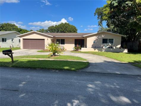 1711 NW 107th Avenue Pembroke Pines FL 33026