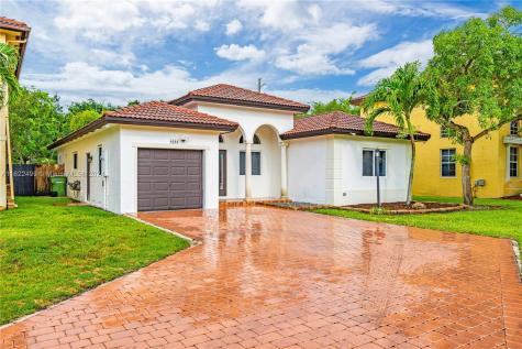 4284 NE 26th Court Homestead FL 33033