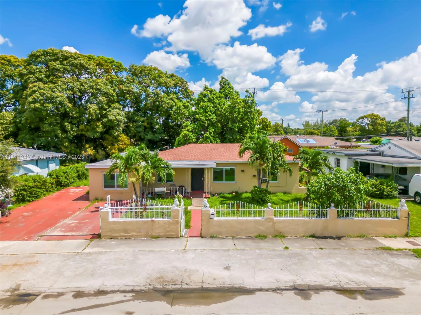 3055 NW 81st Terrace Miami FL 33147