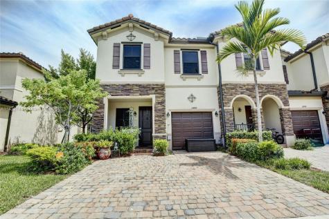 11488 SW 254th Street Homestead FL 33032