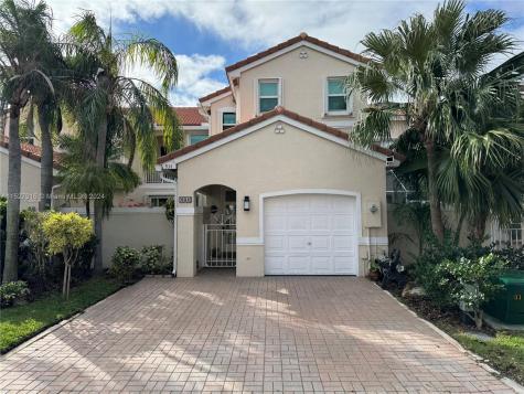 934 Doveplum Court Hollywood FL 33019