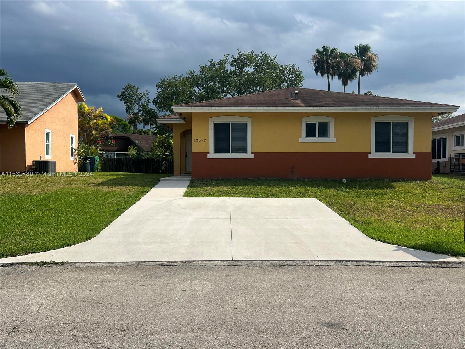 13572 SW 287th Terrace Homestead FL 33033