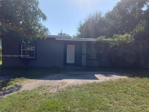 800 NE 140th Street North Miami FL 33161