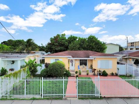 8840 SW 38th Street Miami FL 33165