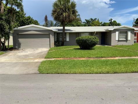 3751 NW 27th Street Lauderdale Lakes FL 33311