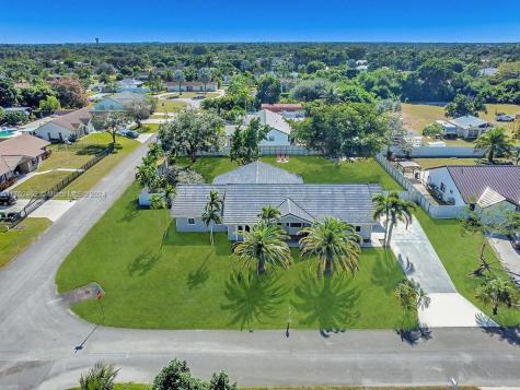 18610 SW 291st Street Homestead FL 33030