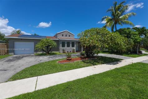 4677 NW 99th Terrace Sunrise FL 33351