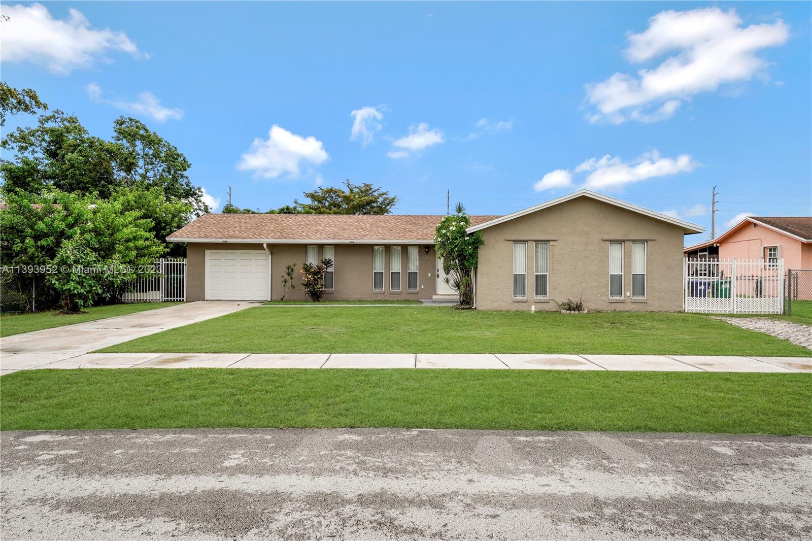 16813 SW 107th Place Miami FL 33157