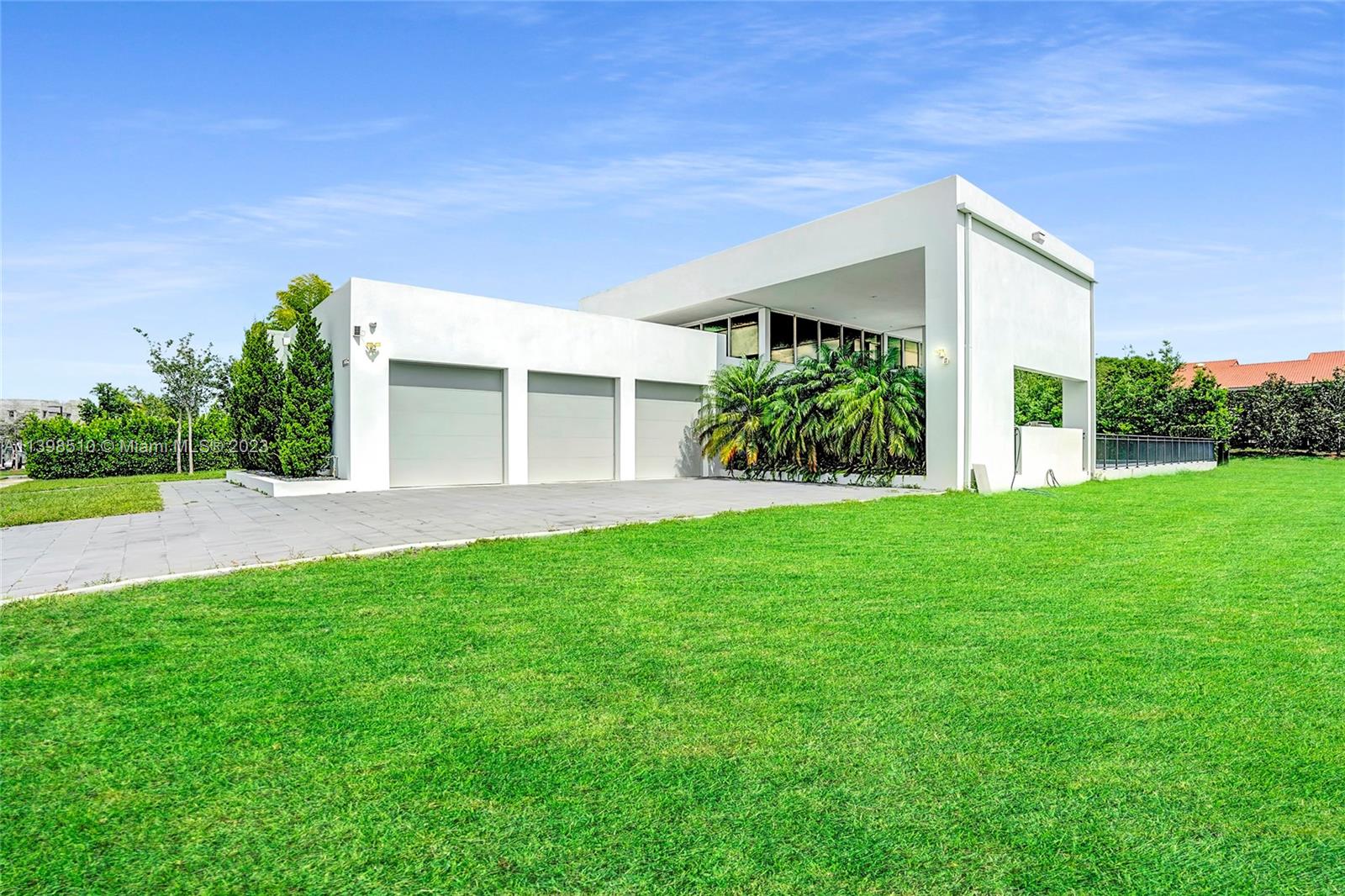 16663 Botaniko Drive S Weston FL 33326