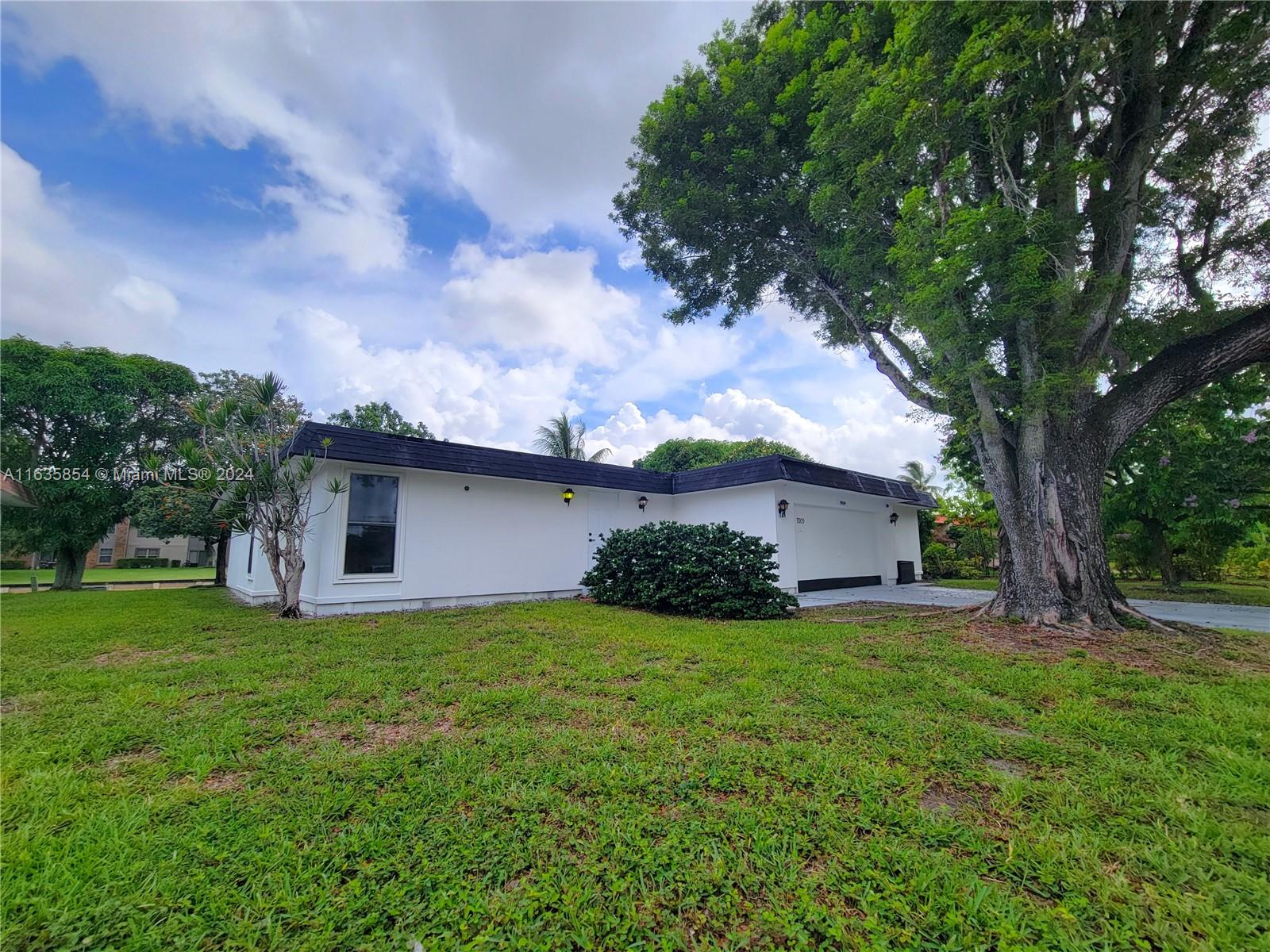 7009 NW 64th Street Tamarac FL 33321