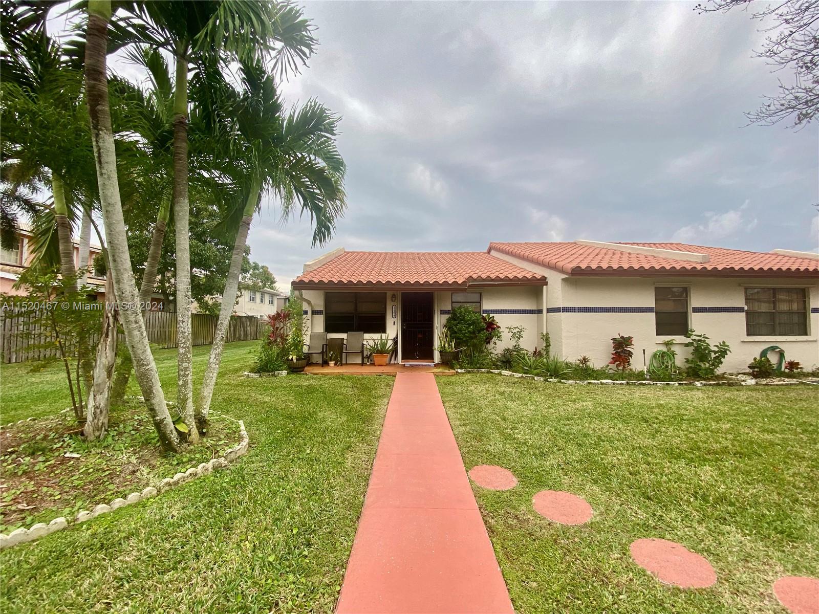 11252 SW 59th Place Cooper City FL 33330
