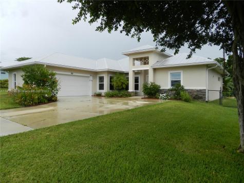 104 Springhill Drive Jensen Beach FL 34957