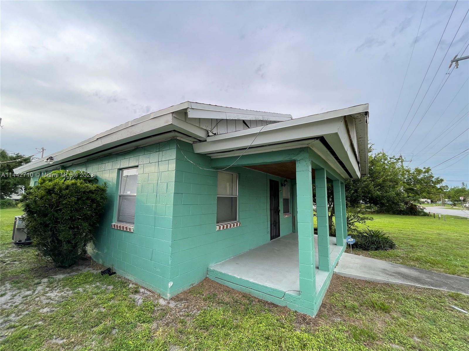 1309 N 21st Street Fort Pierce FL 34950