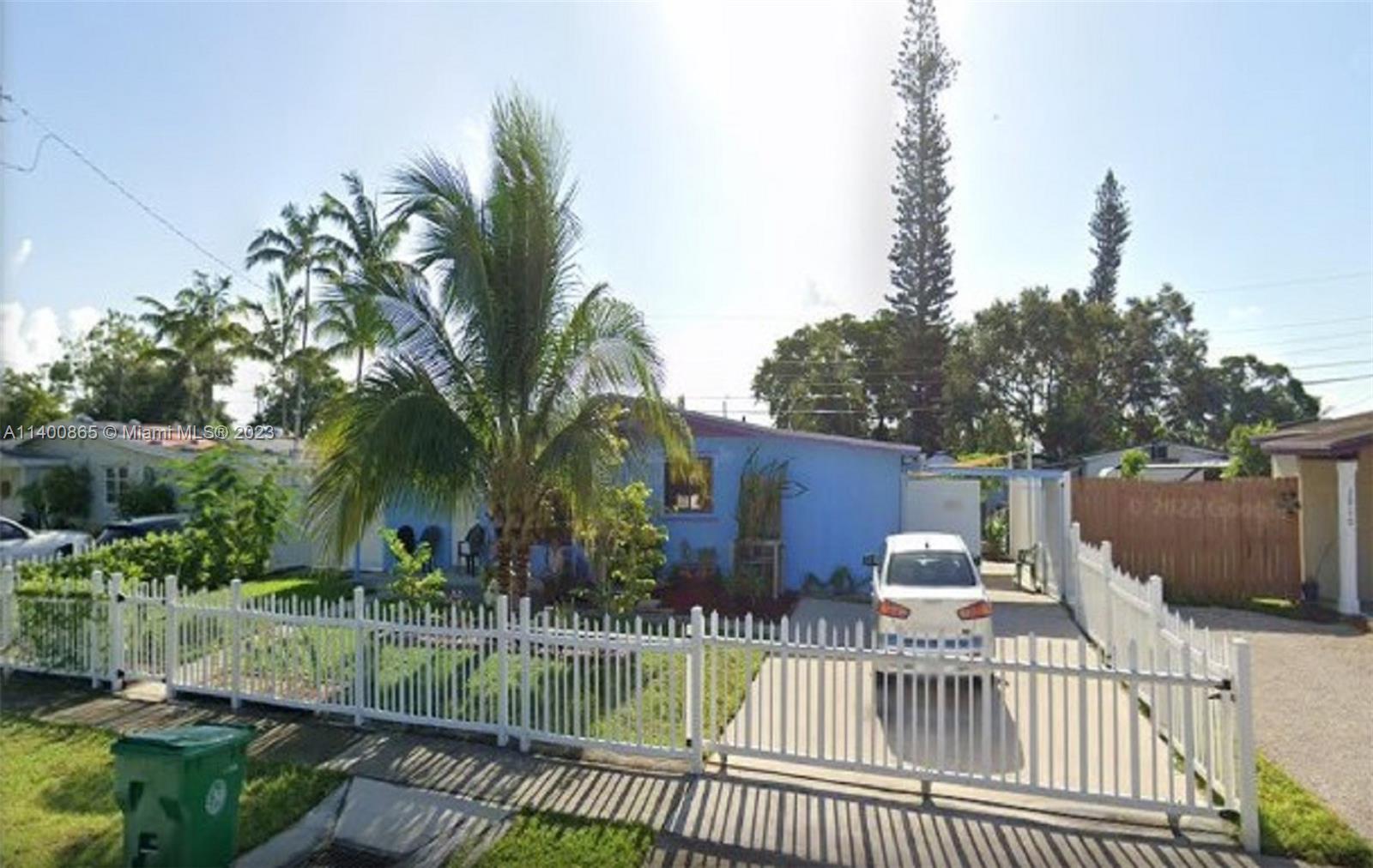 3900 SW 59th Terrace Davie FL 33314
