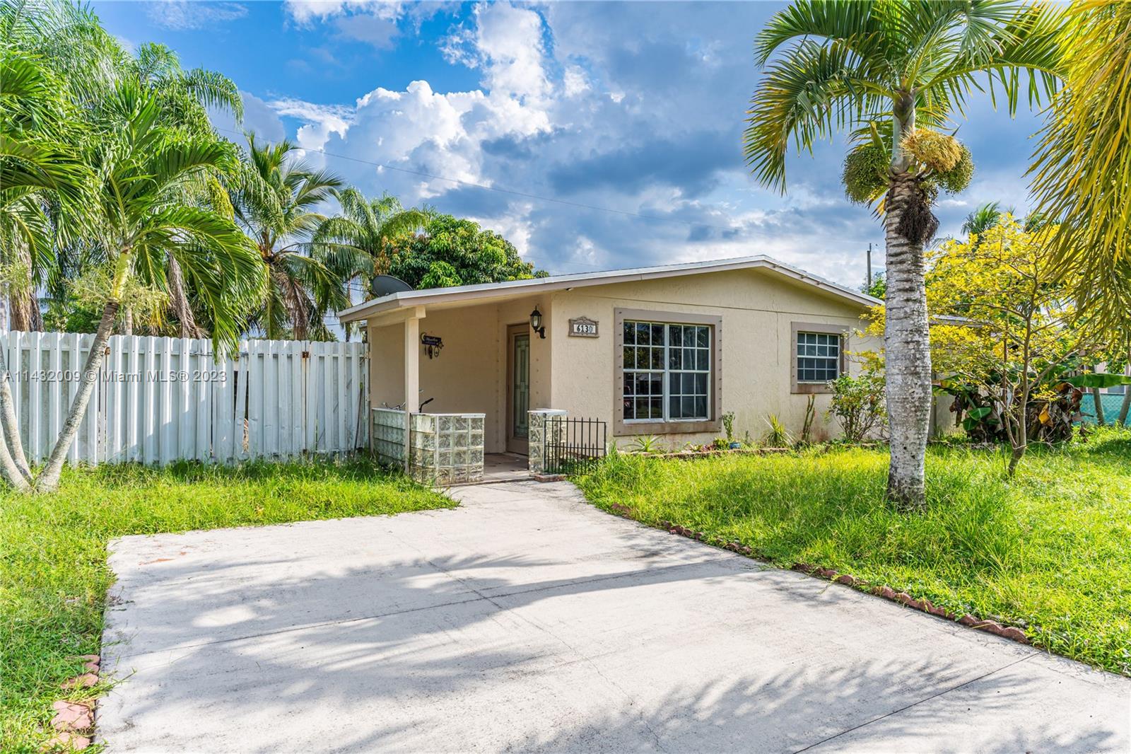 6130 SW 38th Court Davie FL 33314