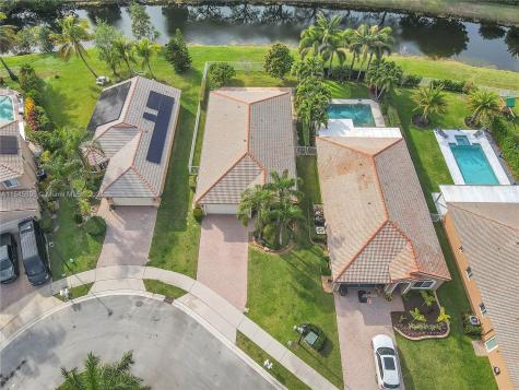 3842 Pebblebrook Court Coconut Creek FL 33073