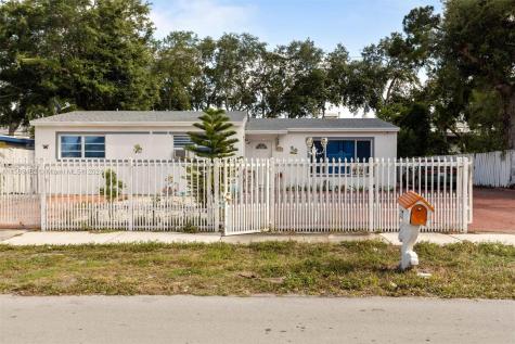 3250 NW 169th Terrace Miami Gardens FL 33056