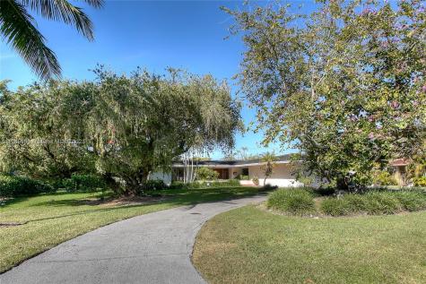 9670 SW 96th Court Miami FL 33176
