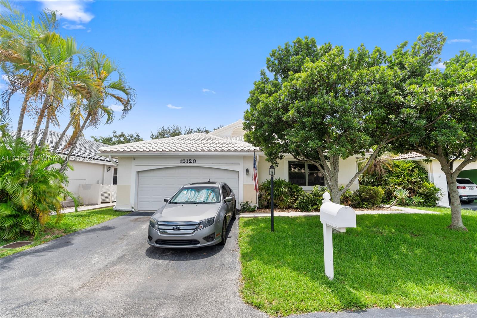 15120 Durham Lane Davie FL 33331