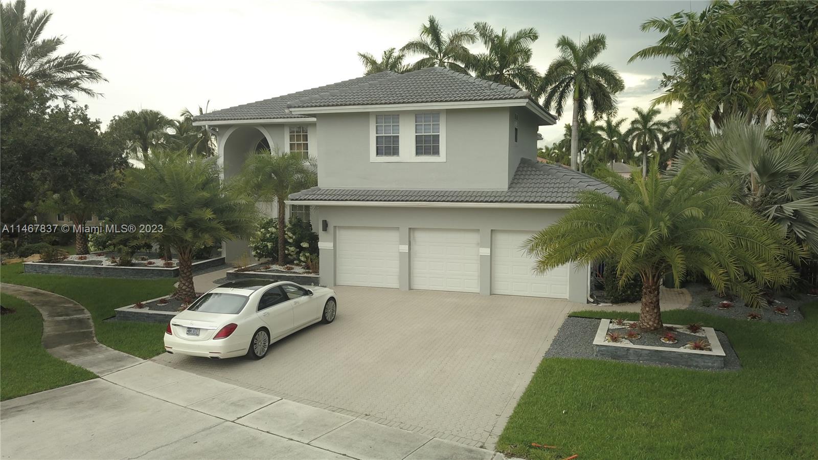 1324 SW 173rd Way Pembroke Pines FL 33029